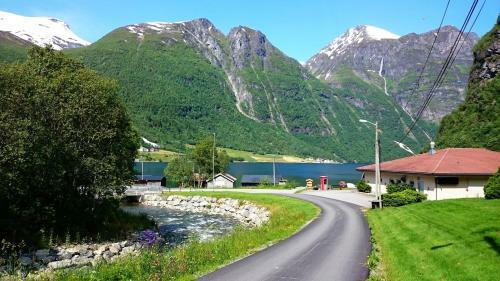 Bed & Breakfast Hj�rundfjord Vandrerhjem