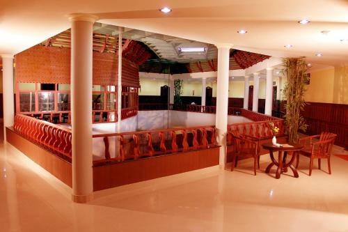 Hotel Devasura Inn