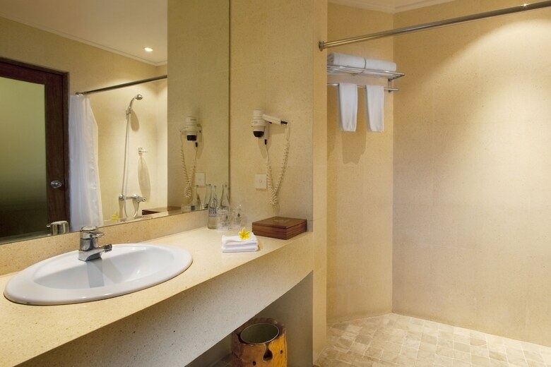 Hotel Keraton Jimbaran Resort And Spa