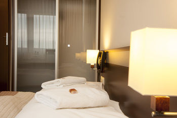 Amber Hotel