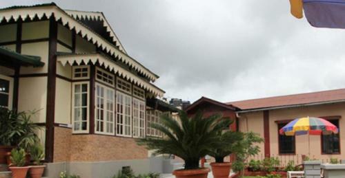 Cafe Shillong Bed & Breakfast