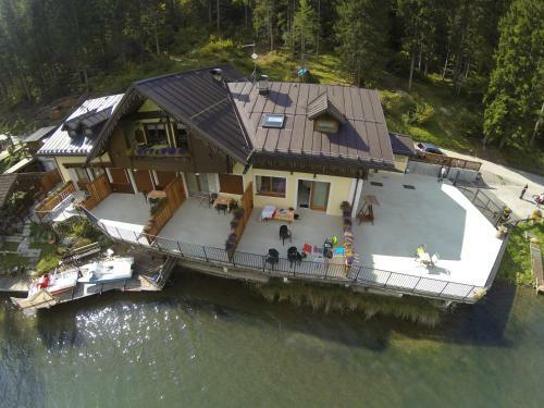 Apartamento Appartamenti Chalet Al Lago