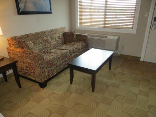 Motel Shoreside Inn & Suites