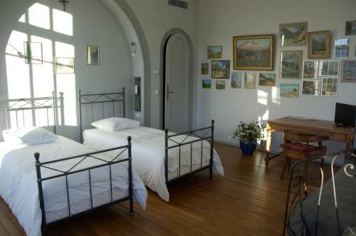 Hostal Villa Roassieux
