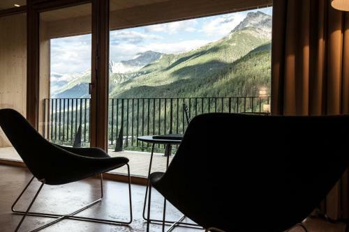 Hotel Arnica Scuol