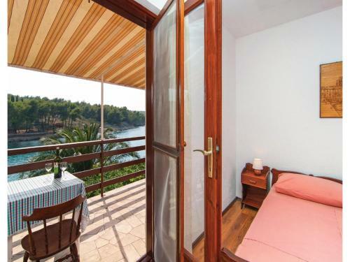 Holiday Home Milna Uvala Makarac