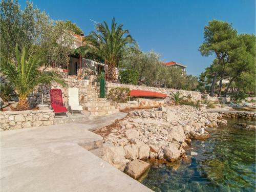 Holiday Home Milna Uvala Makarac