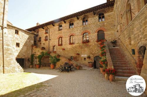 Hostal Agriturismo Castello La Grancia Di Spedaletto