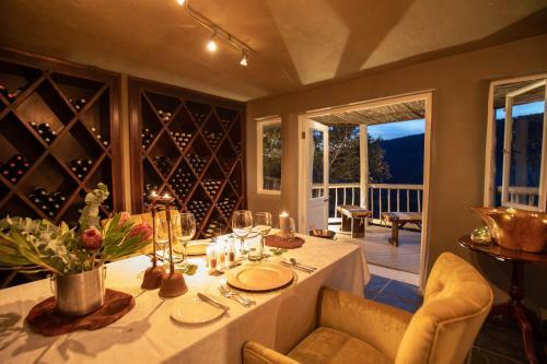 Hotel Clifftop Exclusive Safari Hideaway