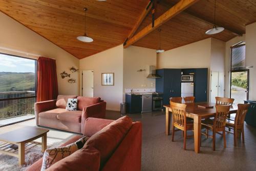 Castaways Lodge