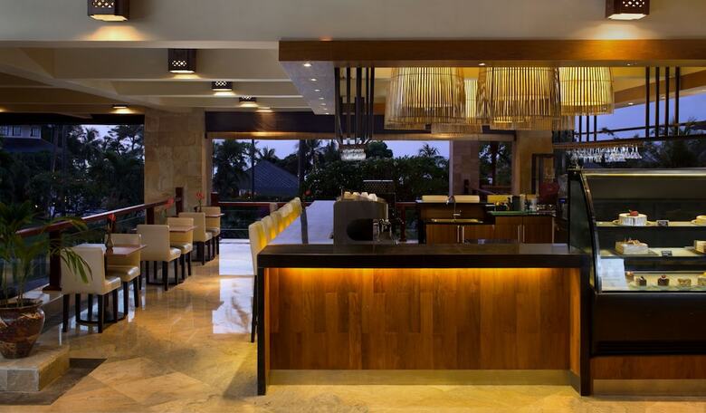 Hotel Discovery Kartika Plaza