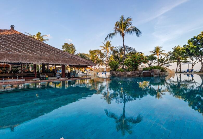 Hotel Discovery Kartika Plaza