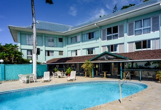 Hotel Doctors Cave Beach