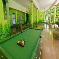 Hotel Doctors Cave Beach