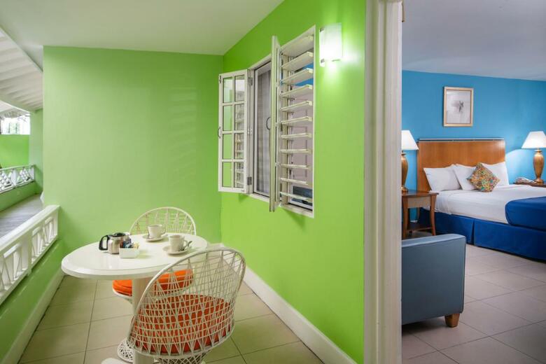 Gloustershire Hotel