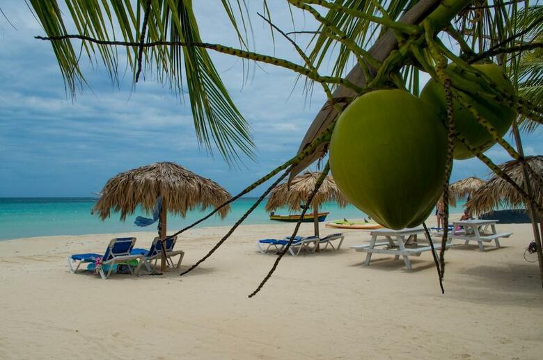 Hotel Fun Holiday Beach Resort