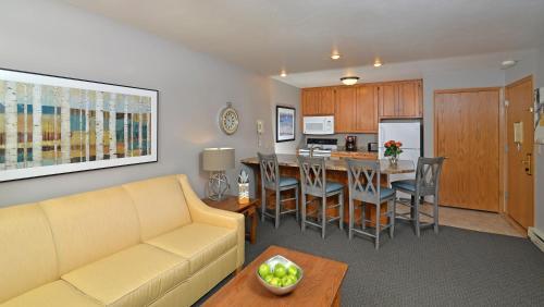 Hotel Westwood Shores Waterfront Resort