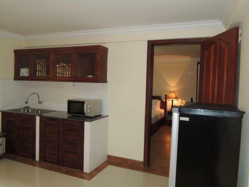 Kanika Hotel & Service Apartment