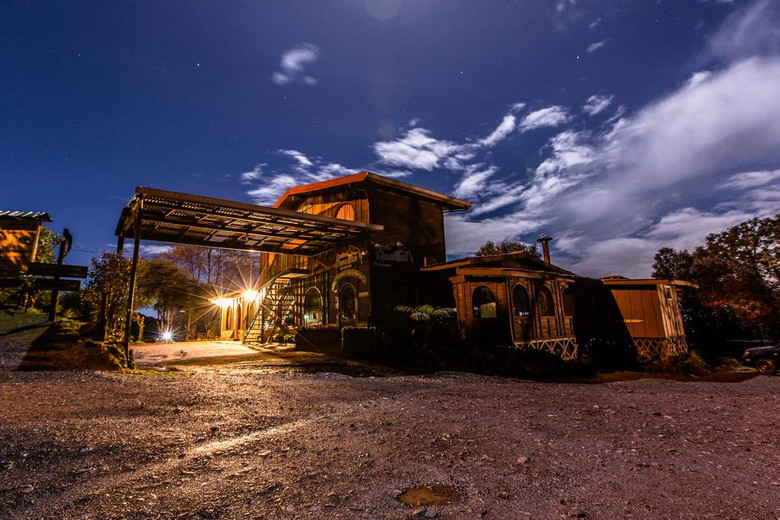 Para�so Quetzal Lodge