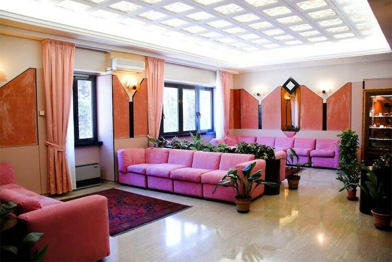 Hotel Albergo Miramonti