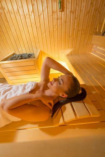 Hostal Mona Lisa All Inclusive Wellness & Spa