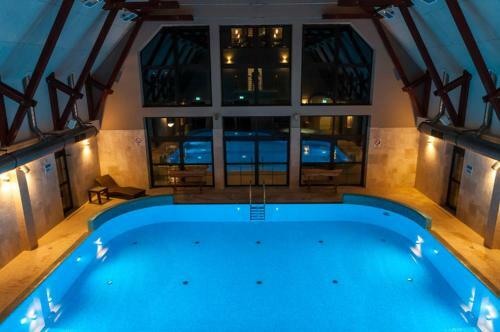 Hotel Dw�r Kresowy