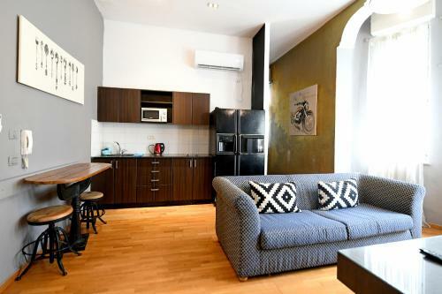 Eclectic Aparthotel