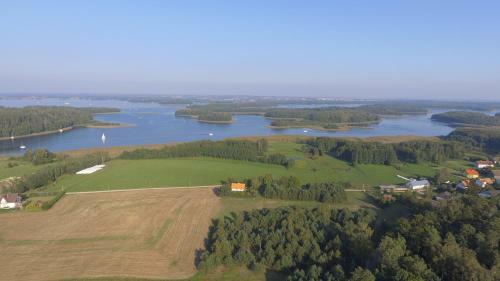 Domek Pod Klonami Na Mazurach