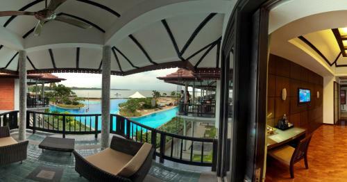 Hotel Ramada Cochin Resort