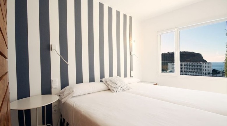 Apartamentos Marina Bayview - S�lo Adultos