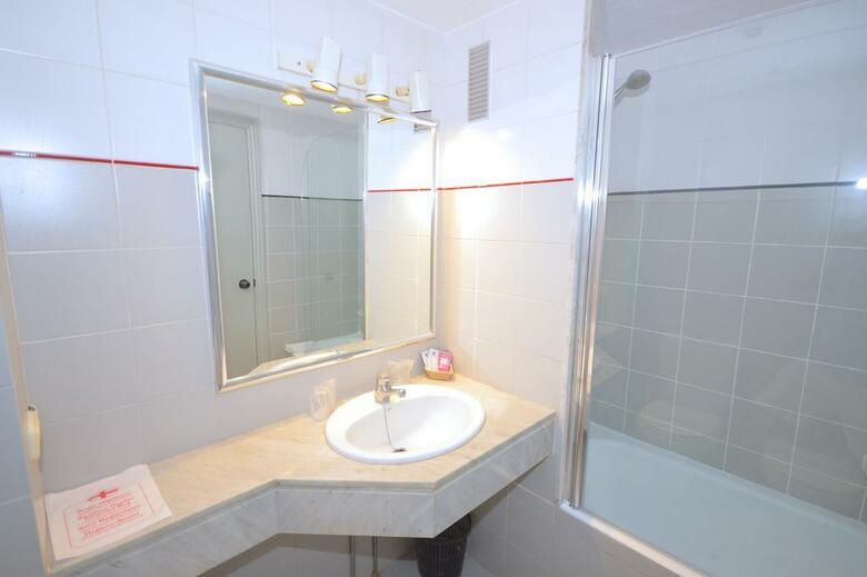 Molins Park Hostal