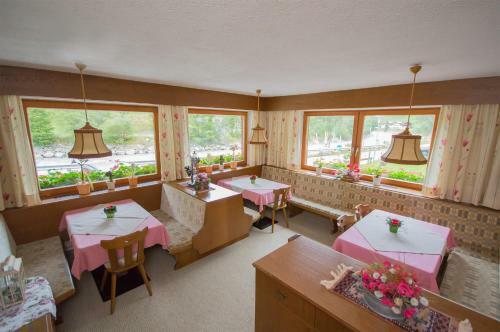 Hostal Haus Alpengru�