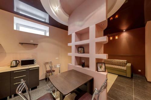 Voyage Hall Apartment