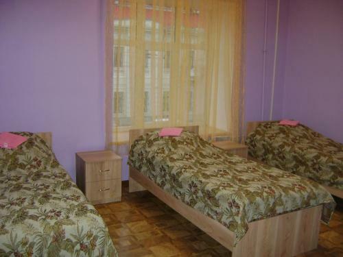 Hostal Hotel Galchonok At Ulitsa Alexeya Tolstogo