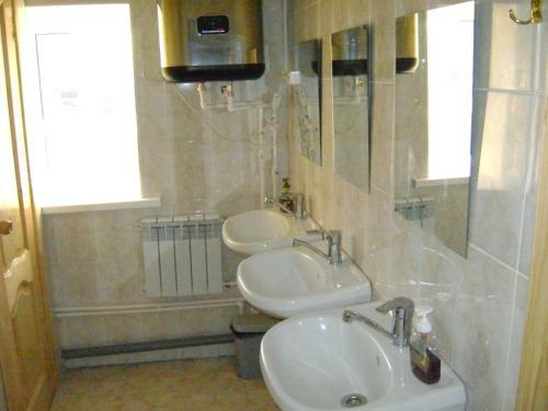 Hostal Hotel Galchonok At Ulitsa Alexeya Tolstogo