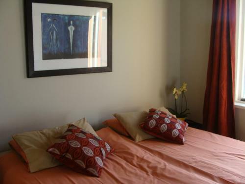 Beach Walk House And Cottage - Self Catering