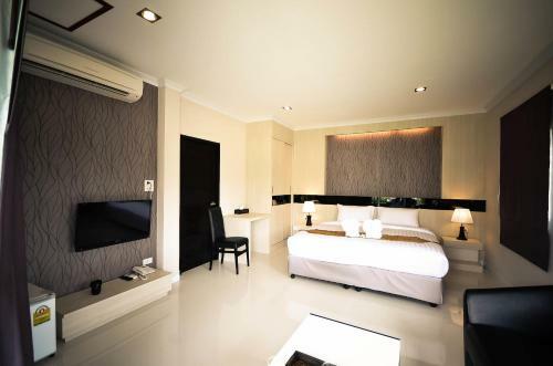 Chanalai Resort And Hotel