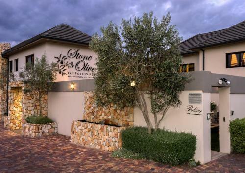Hostal Stone Olive