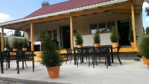 Posada Majatalo &amp; Ravintola Villa Emilia