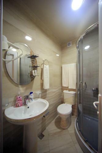 Hostal Edelveis Guest House