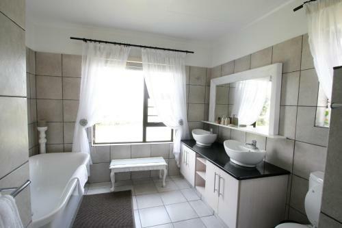 Hostal Dusk To Dawn Guesthouse
