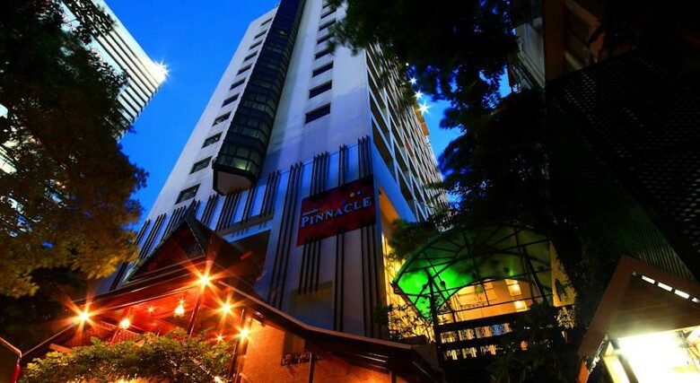 Pinnacle Lumpinee Hotel & Spa