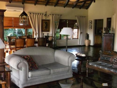 Villa Khandizwe River Lodge