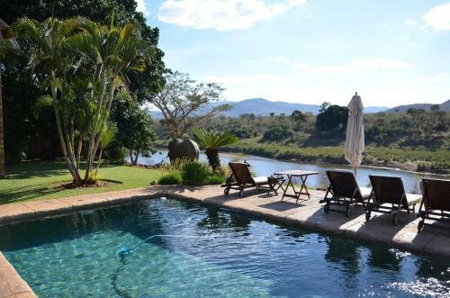 Villa Khandizwe River Lodge