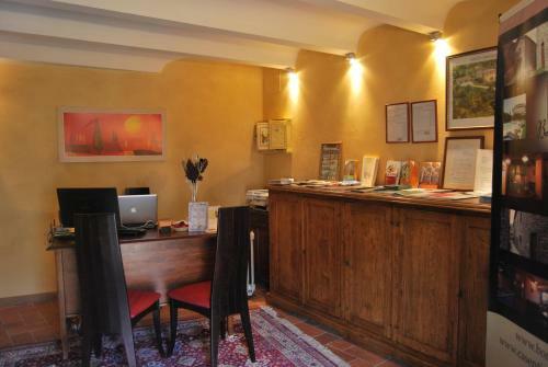 Hostal Il Borgo Dei Corsi Holiday House