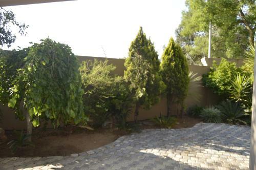 Hostal Lakeview Guest House