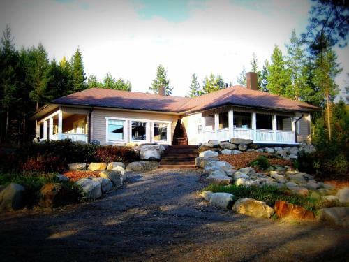 Holiday Homes Majoinen