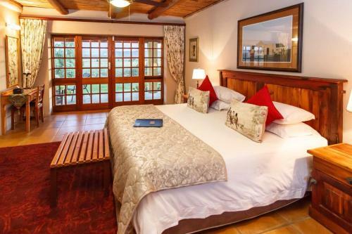 Hostal De Denne Guest House