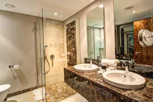 Royal Marang Hotel