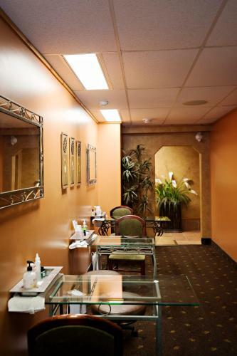 Hotel Oakwood Resort